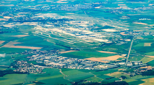  Paris Charles de Gaulle Airport (CDG)